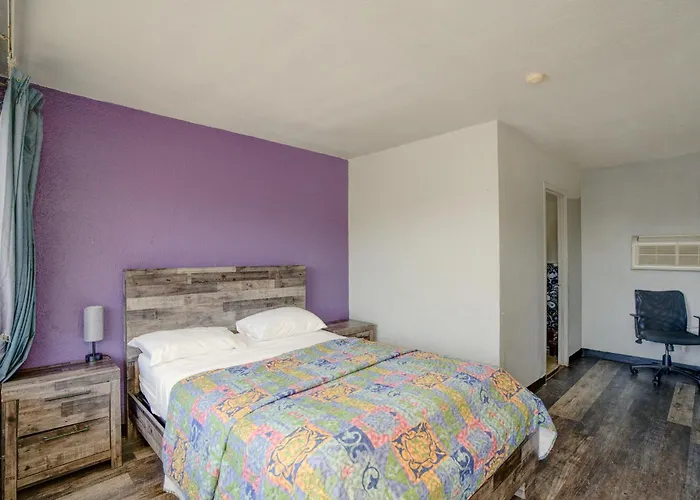 O Miami & Chicago Midway Airport Motel 2*